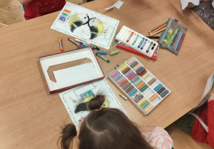 Kolorowanie pastelami.