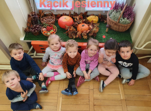 Kącik jesienny "Motylków"